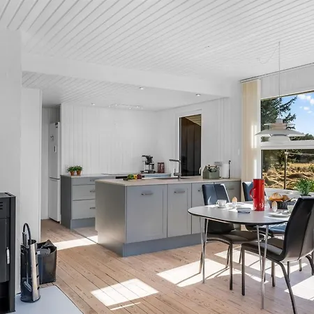 Dom wakacyjny Sinikka - 900m From The Sea By Interhome Blåvand