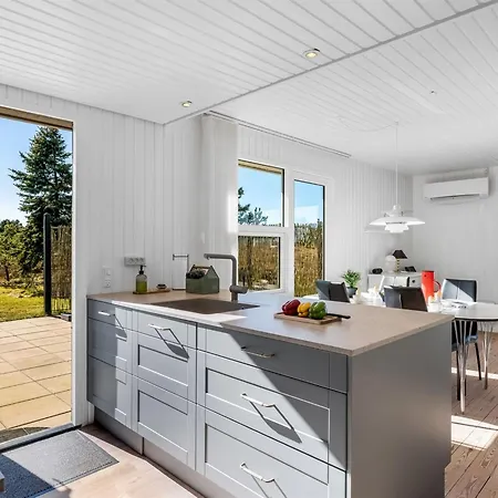 Dom wakacyjny Sinikka - 900m From The Sea By Interhome Blåvand