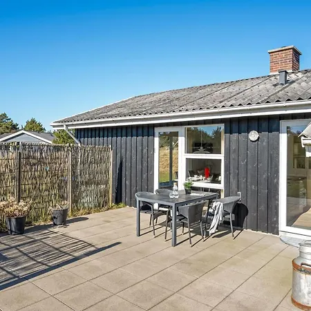 Dom wakacyjny Sinikka - 900m From The Sea By Interhome *